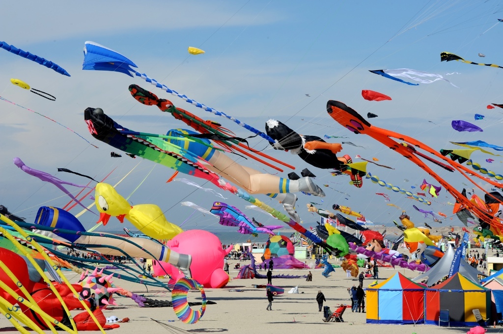 RENCONTRES-INTERNATIONALES-DE-CERFS-VOLANTS-DE-BERCK-SUR-MER-1