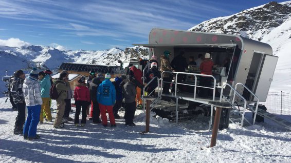 15289094_826323890840426_4260054788288347919_o