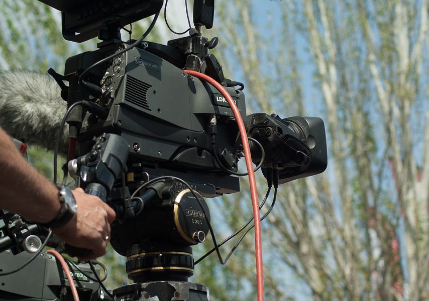 camera-1378221_960_720-854x600