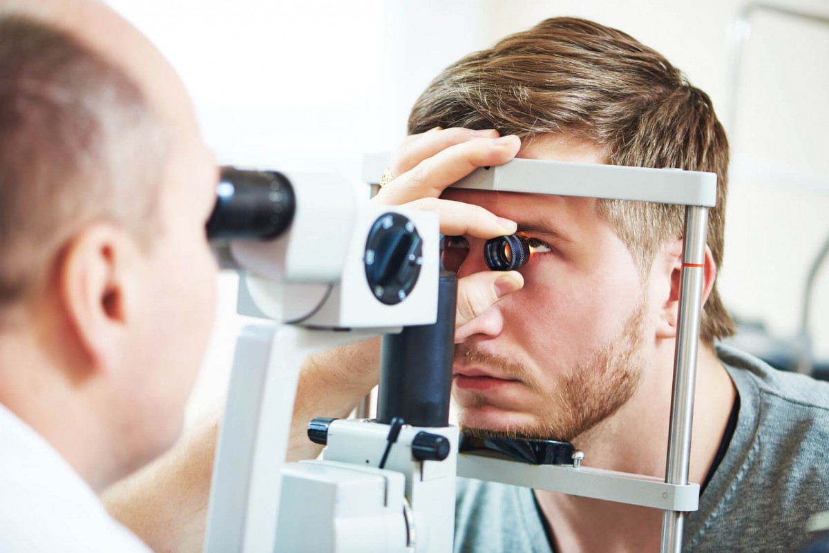 ophtalmo-patient-homme