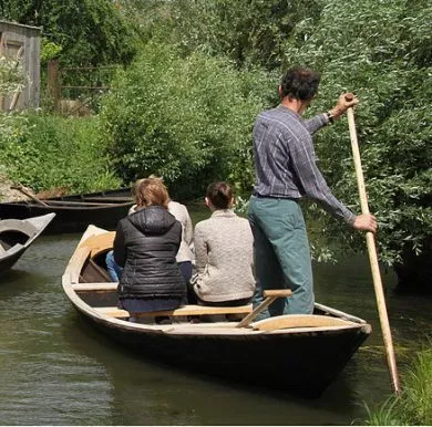 Visite-guidée-Marais-audomarois-Faiseurs-de-bateaux-e1478826123676