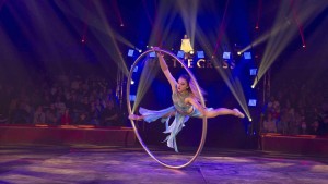 sarah_togni_roue_cyr_-_arlette_gruss_2019